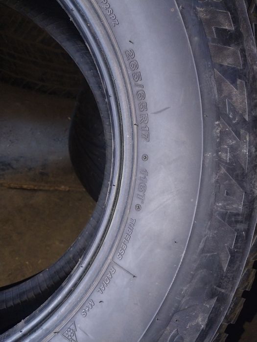 4 шины 265 65 R17 Bridgestone.