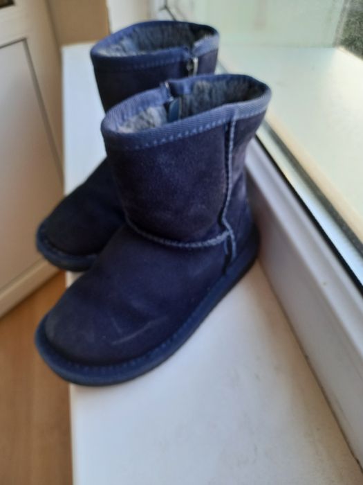 Продам детские угги