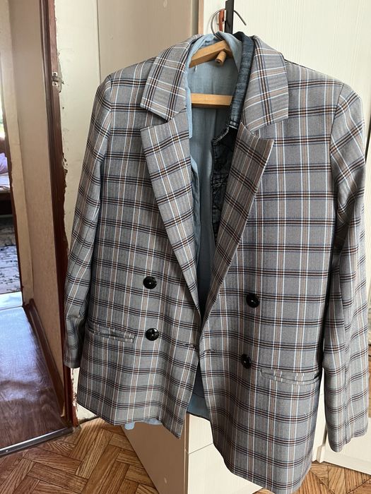 Женский пиджак в идеальном состоянии