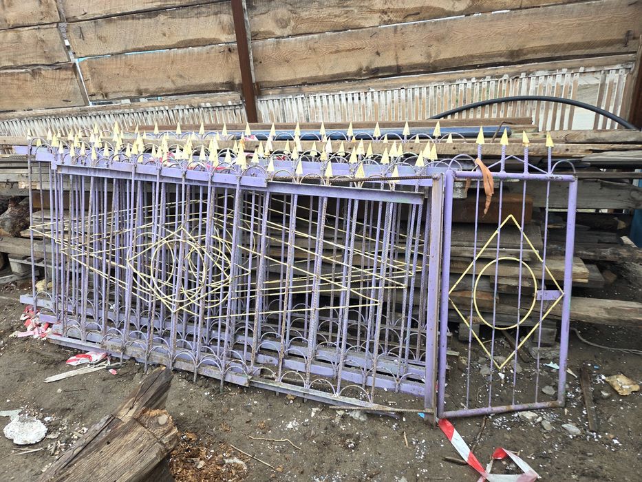 Продам забор металлический