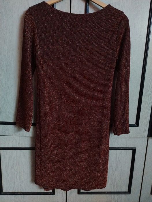 Елегантна рокля с ламе