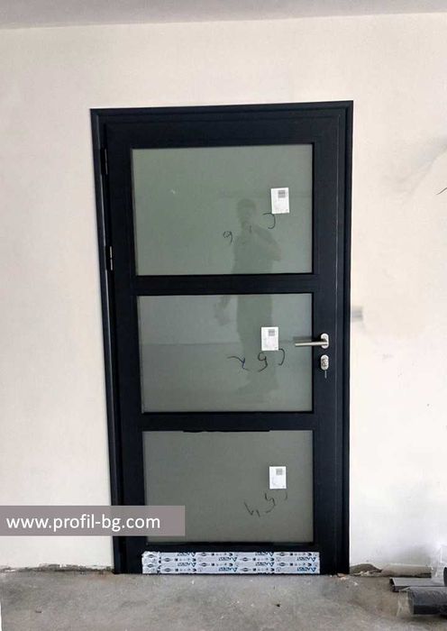 Врати за баня Стъклени врати