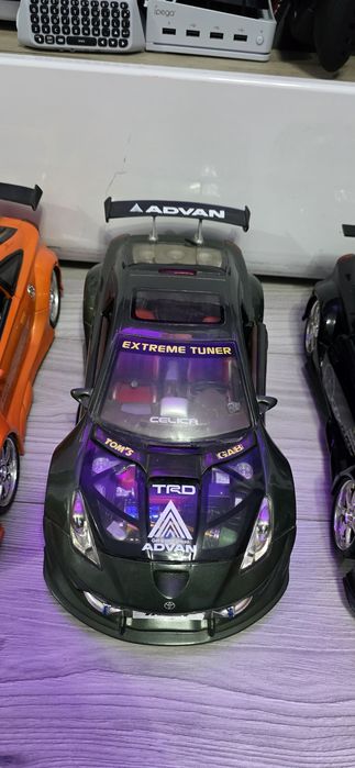 Macheta 1:12 Extreme Tuner Toyota Celica  Kentoys
Pret la poze .

Daca
