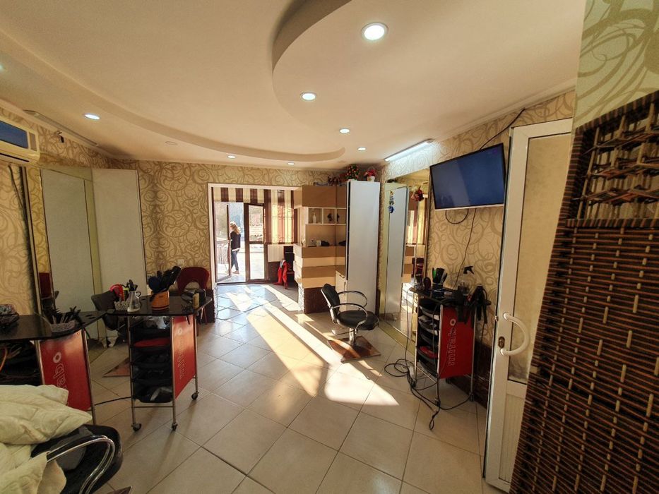 Офис ва салон сартарошхонага арендага берилади