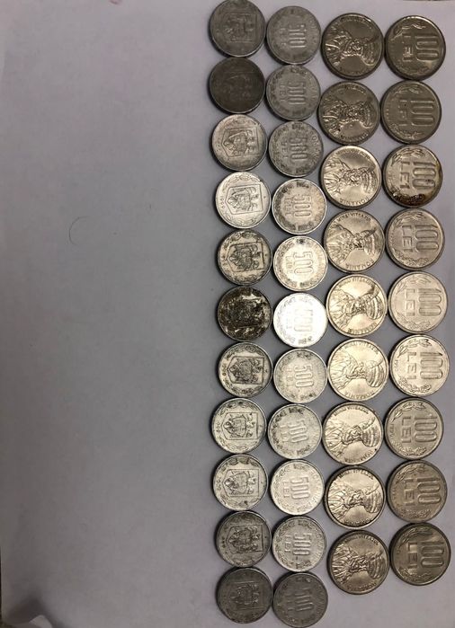 Monede vechi diferite