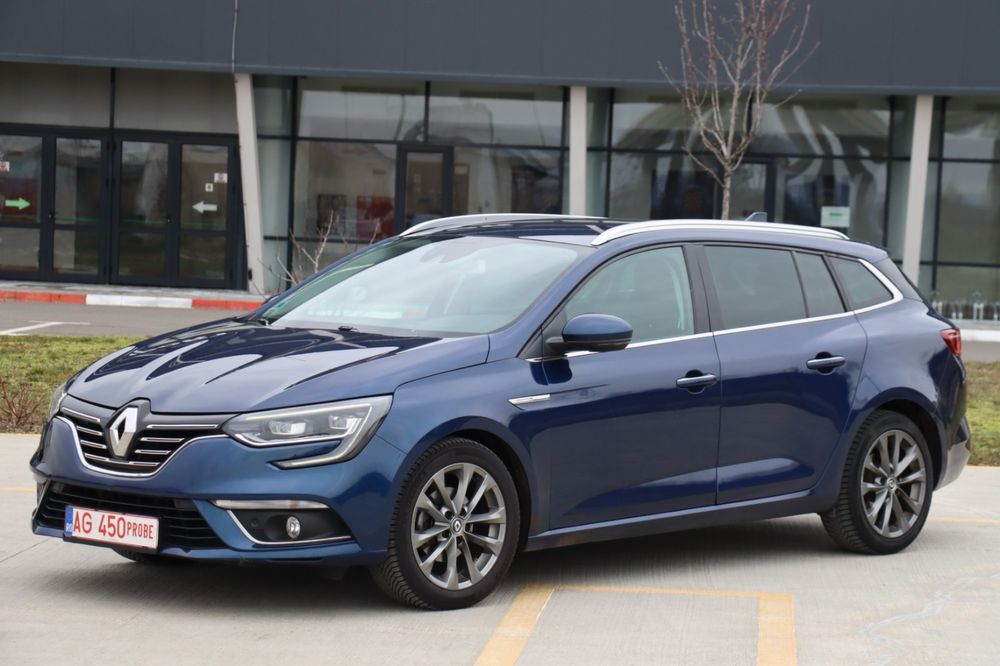 Renault Megane 12 TCE Serie Signarure S