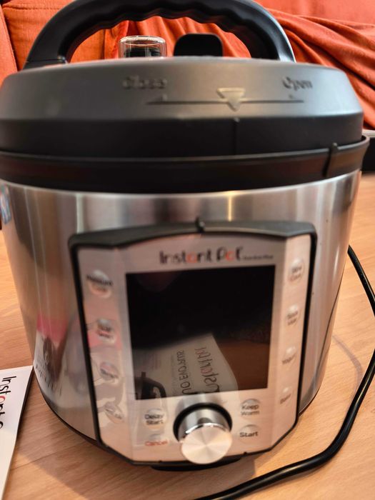 Instant Pot Duo Evo Plus 5.7L multicooker 10-in-1 - perfect 450 lei
