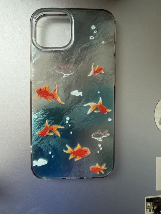 Чехлы на айфон 13