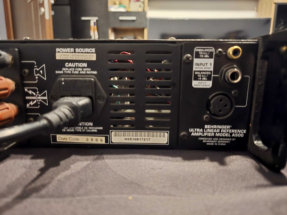 amplificator , statie behringer a500