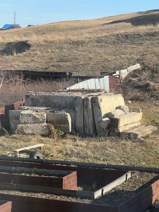 Продам ж/б блоки б/у недорого