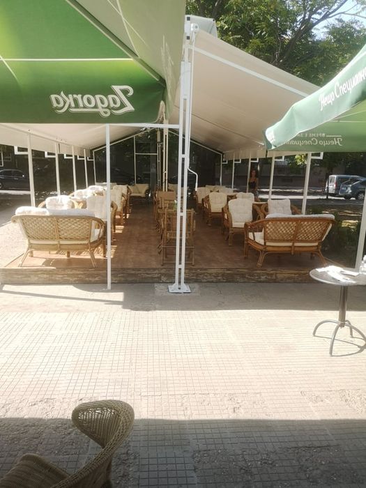 Слънцезащитен и ветроустойчив преместваем навес-тента