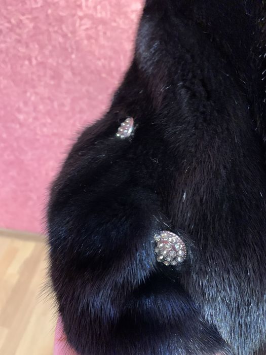 Продам норковую шубу