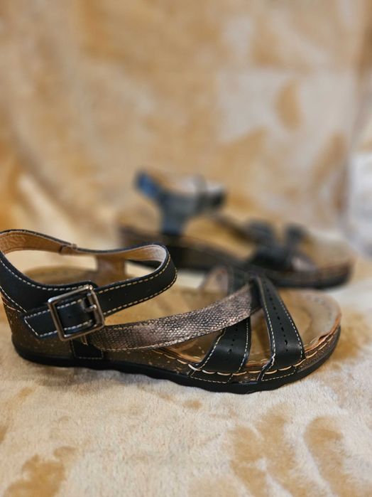 Sandale Clara Barson 39