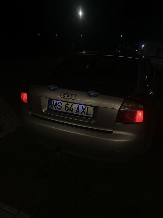 Vand Audi A4 b6 motor de 1.9