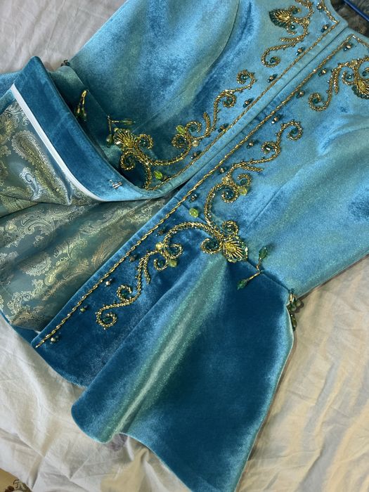 Кәжекей және бешпет