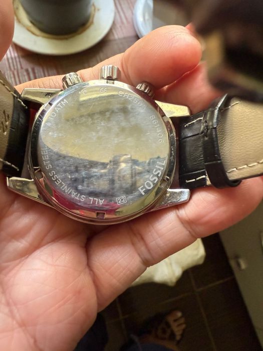 Fossil кварцевые часы