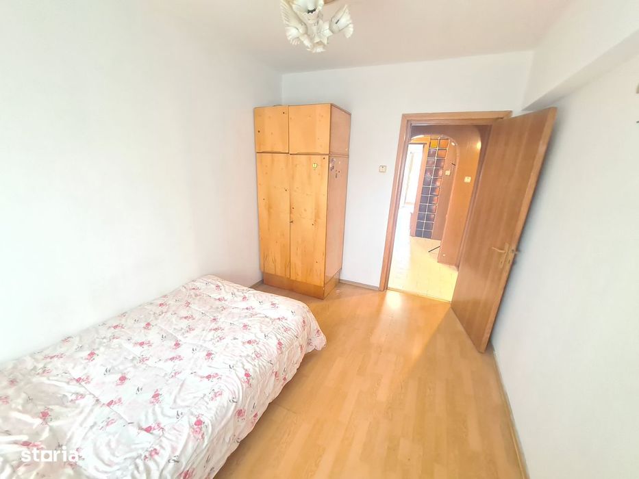 Apartament 3 camere decomandat, Gara Bacau