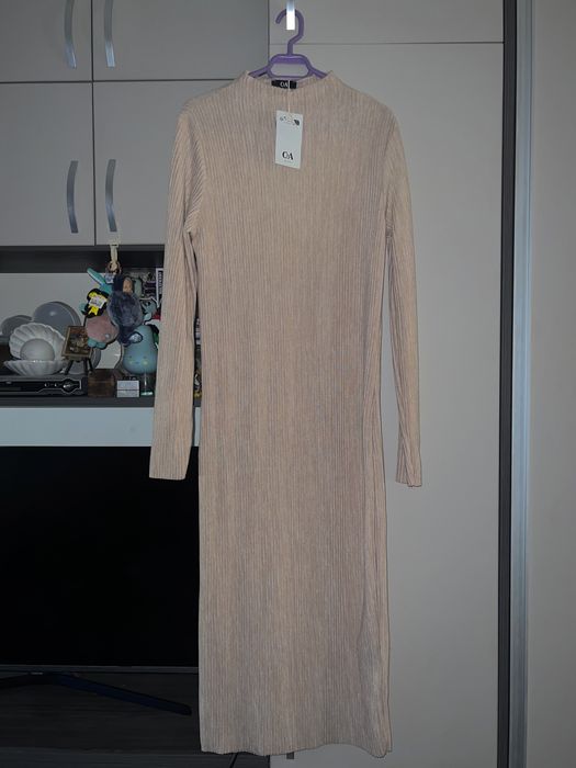 Rochie tricotată - reiată bej deschis C&A