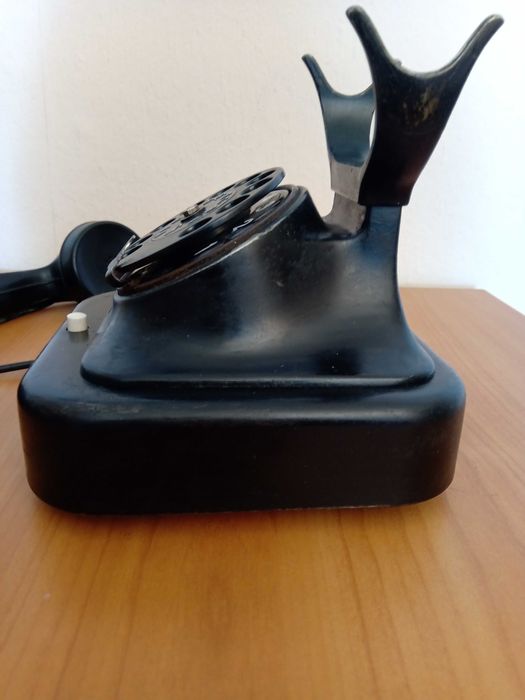 Ретро телефон SIEMENS & HALSKE работещ