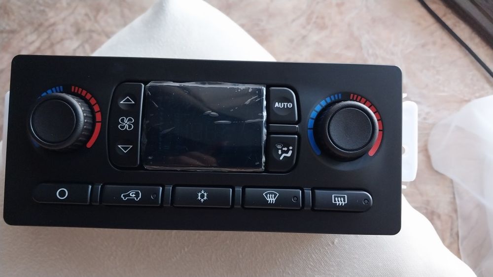 Продам блок климат контроля на Hummer H2