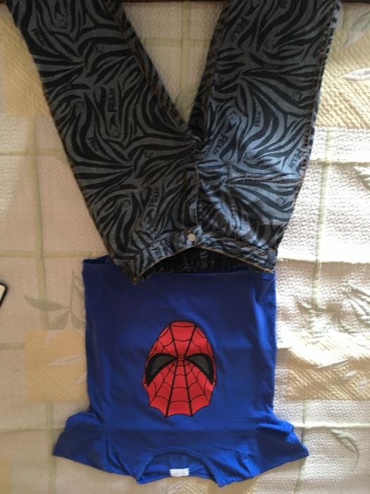 Лот блузка на Спайдърмен и двулицеви летни дънки