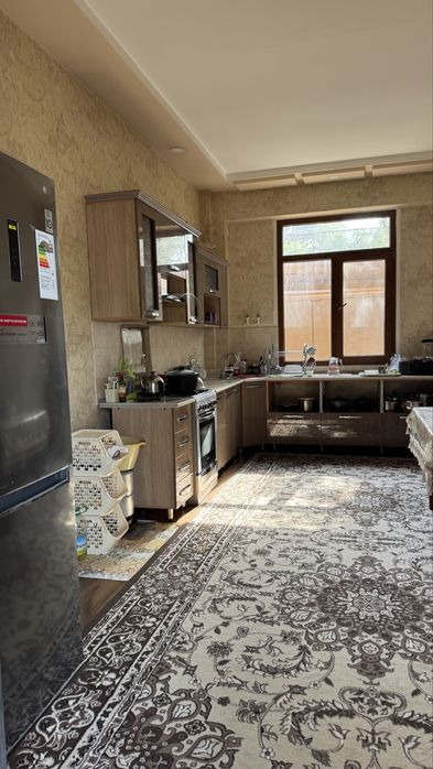 Ховли уй сотилади