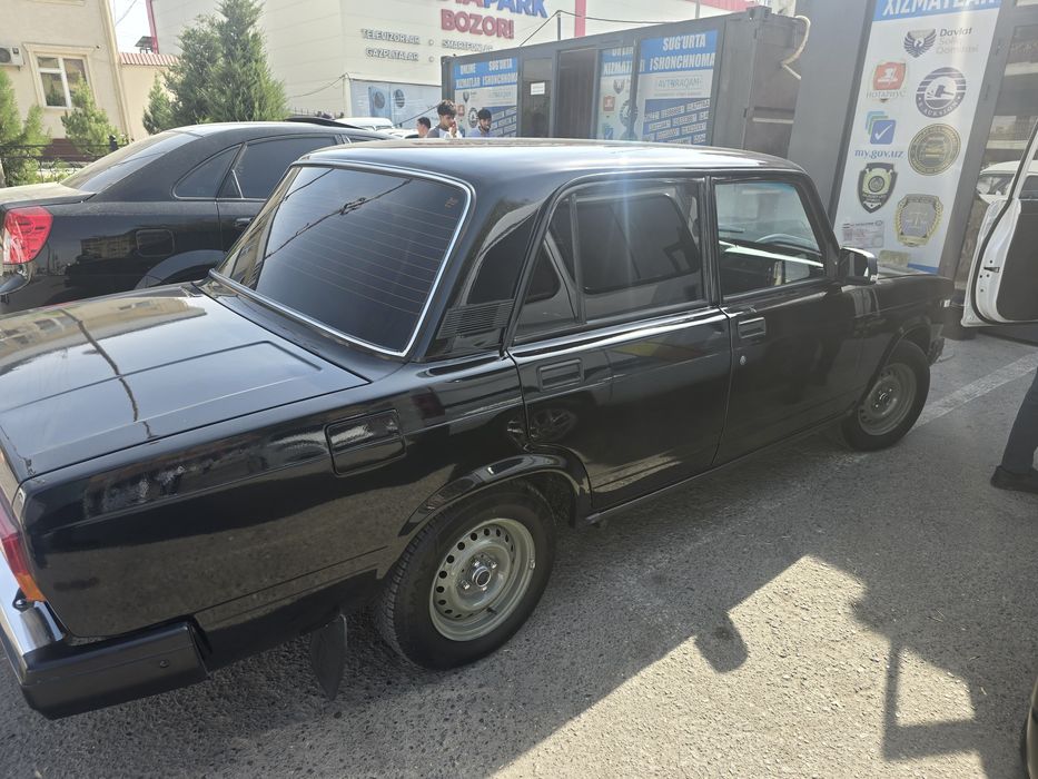 Vaz 2107 sotiladi qora