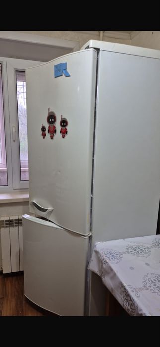 Продам холодильник
