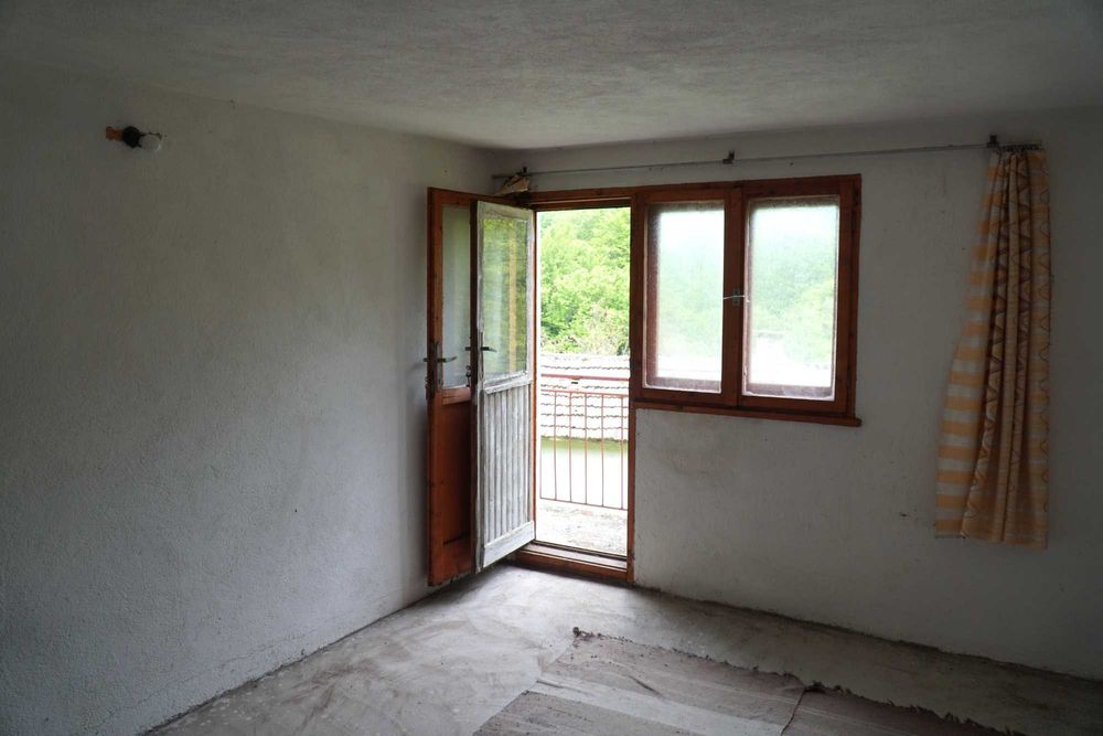 Къща село Белица, махала Бойчиновци, Община Ихтиман, Софийска област