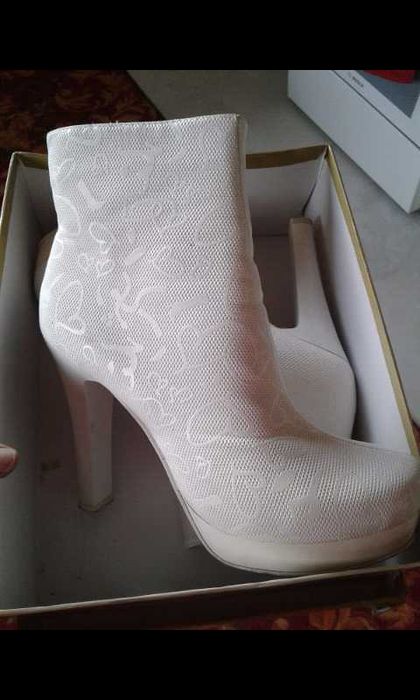 Свадебное платье и шубка