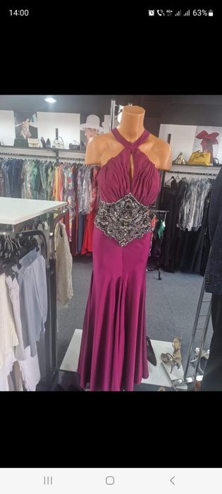 Vând rochie, stare bună