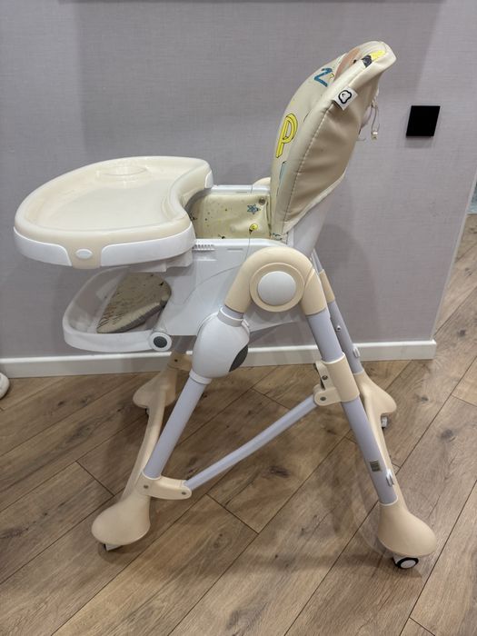 Продаю стол для кормления