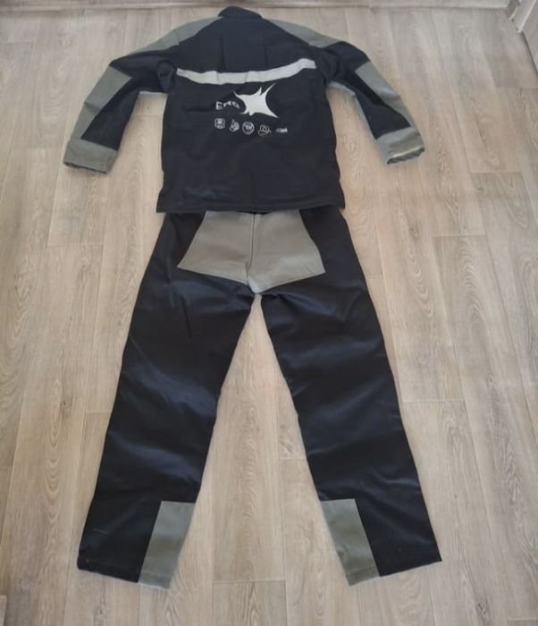 Продам сварочный костюм