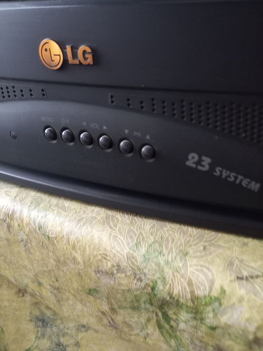 Телевизор LG рабочий