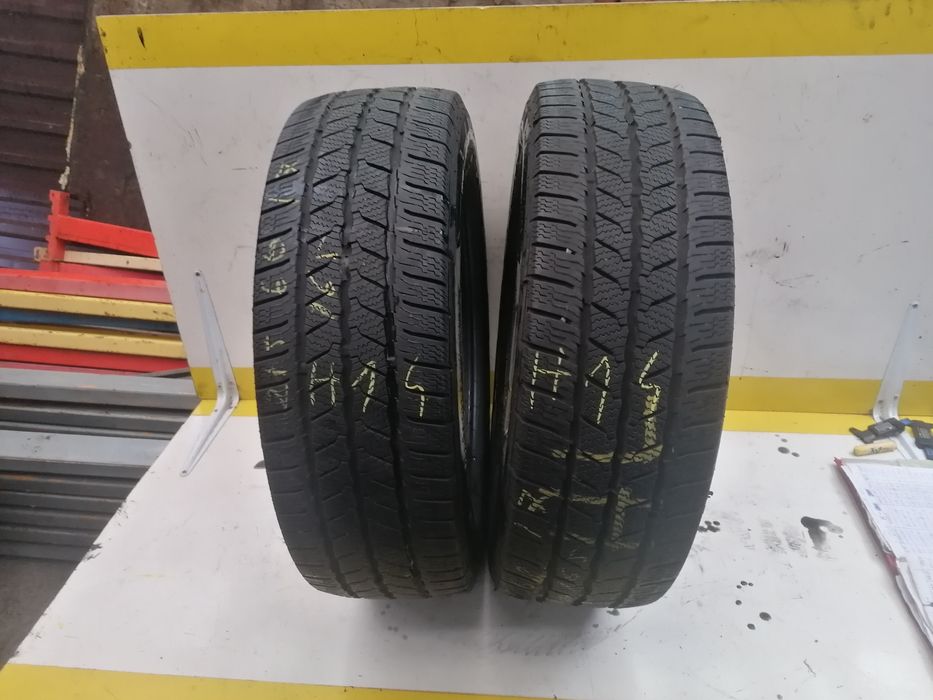 215/60/17. C Iarna 2*Continental  DOT 3617.   6,,44mm