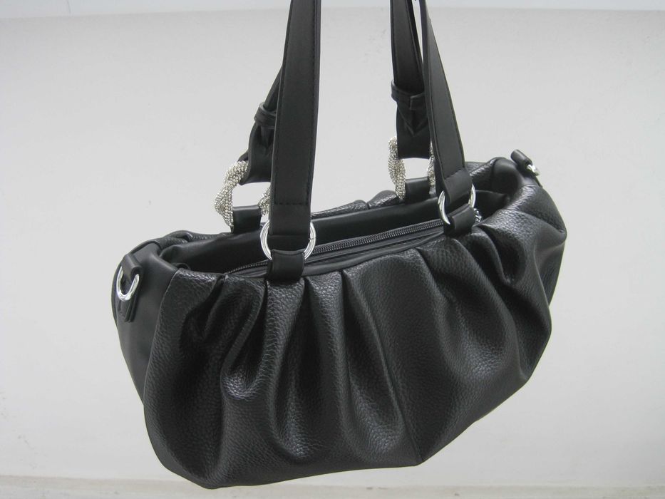 Дамска чанта с дълги дръжки