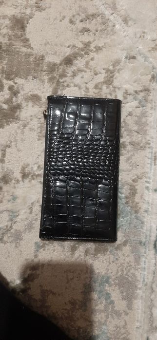 Женский кожаный кошелек