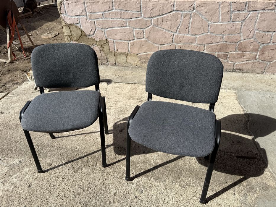 Продам стулья офисные