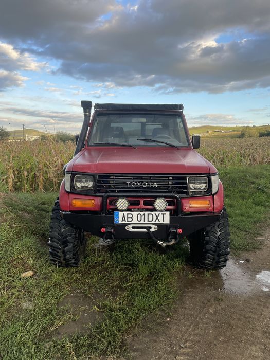 Toyota Land Cruiser lj 70