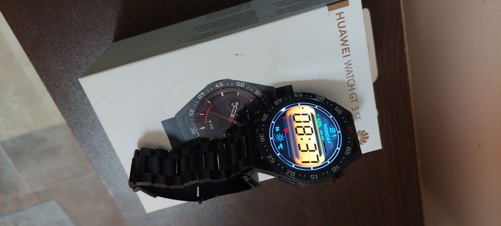 Huawei gt3se добре работещ.