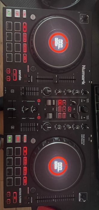 Consola Numark Mixtrack Platinum FX – Controller Serato DJ