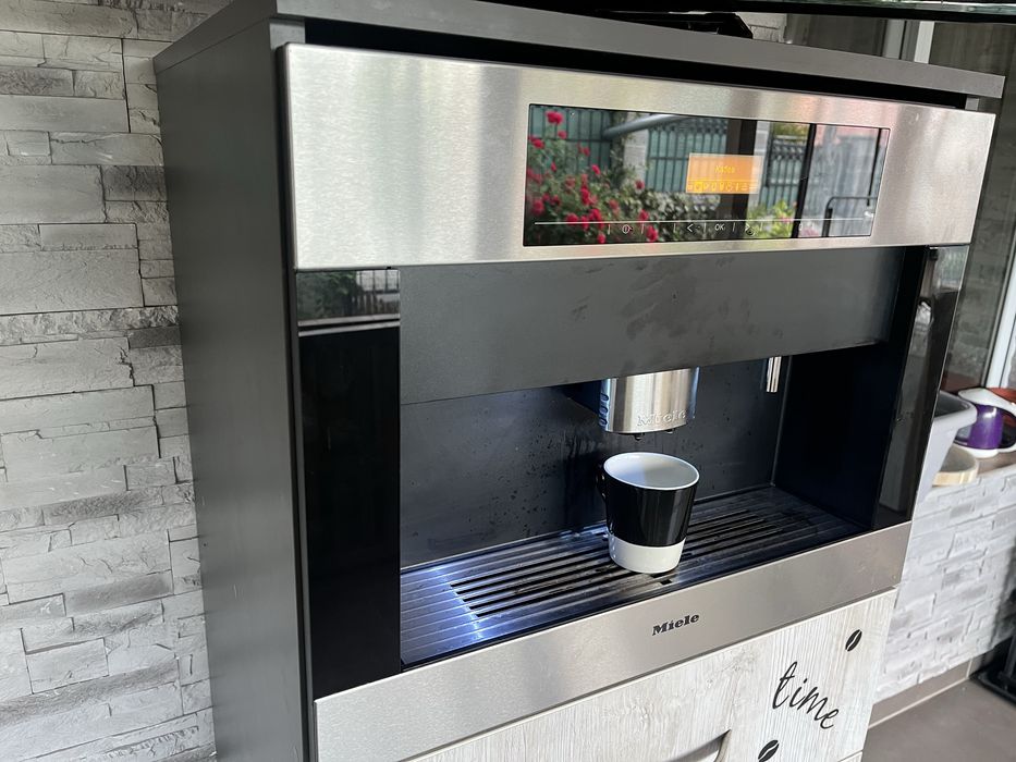 Кафемашина за вграждане Miele CVA5060
