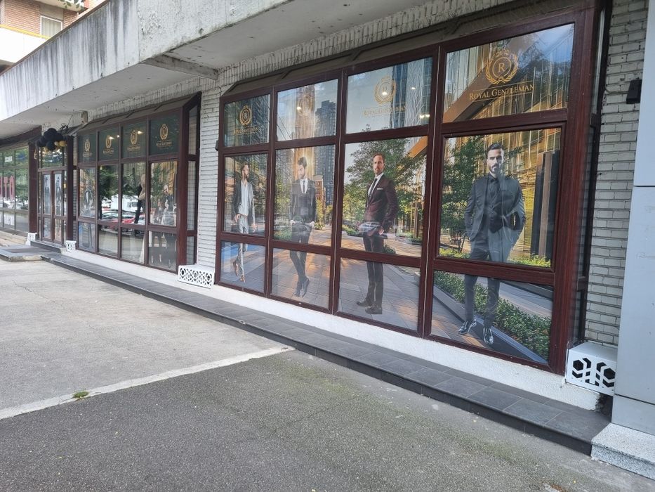 Vand spatiu comercial in Cluj-N , str. București nr 80 , cu preluare chirias