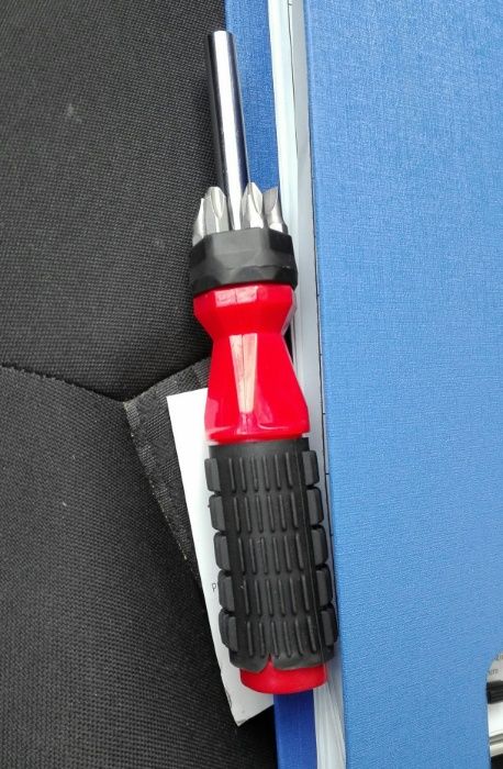 Sigilat - Șurubelniță cu 6 biți Crom Vanadiu