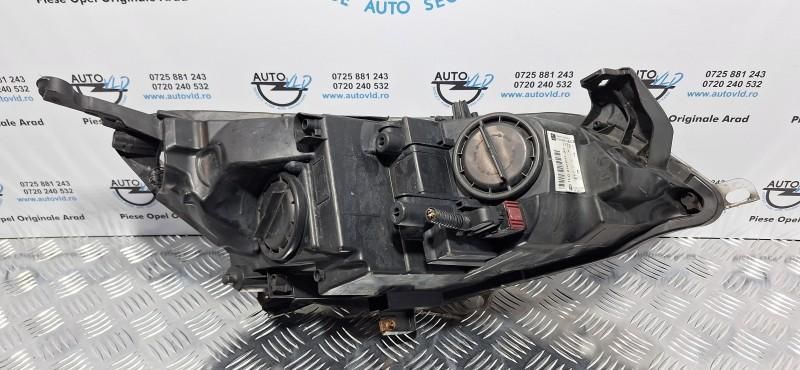 Far stanga crom halogen cu bec Opel Astra J Facelift