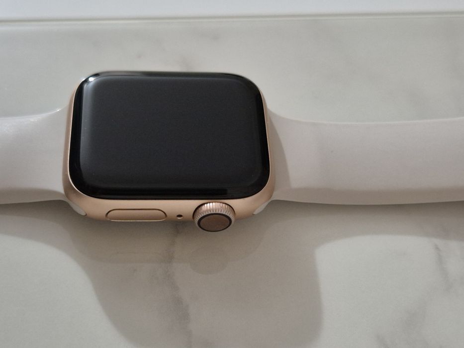 Apple Watch 4 серия размер 40мм