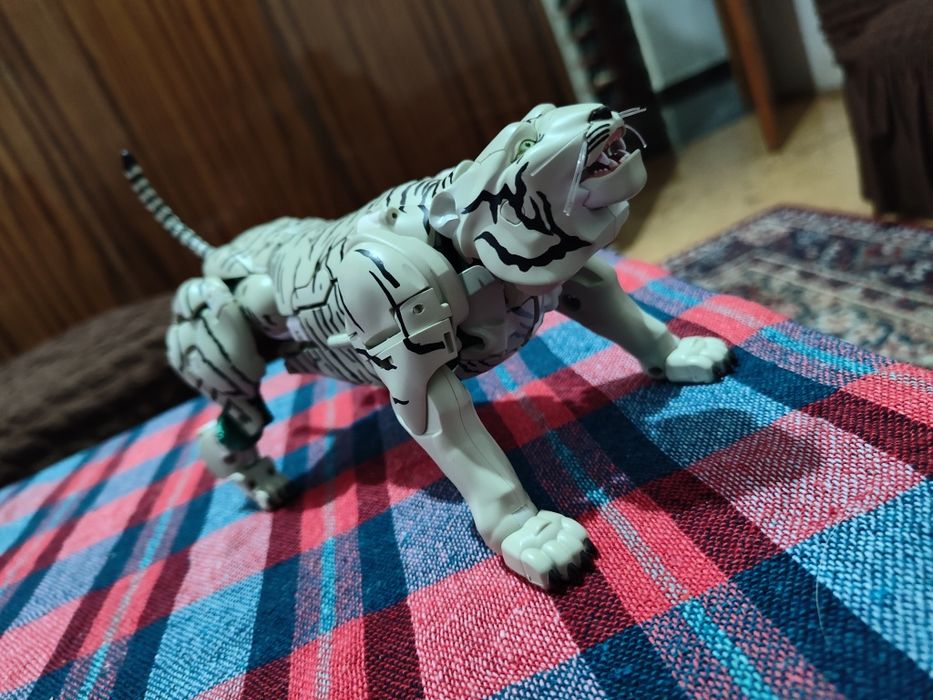 KO MP 50 Tigertron/ Трансформърс фигура Тигъртрон