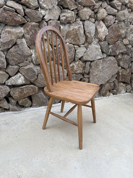 Стол от тиково дърво