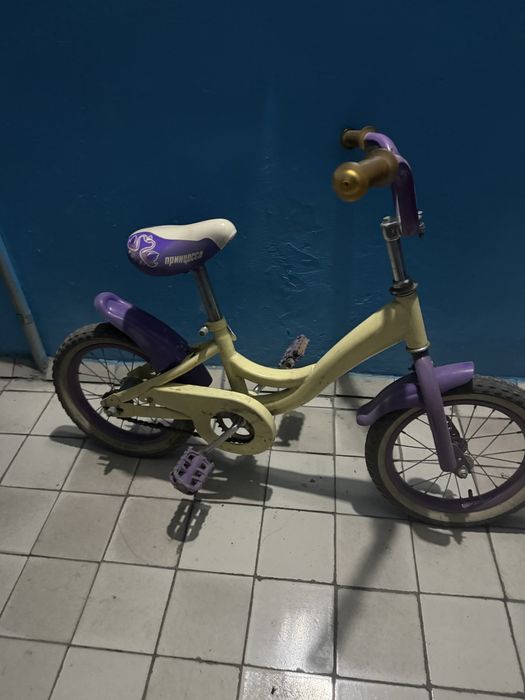 Прлдам детский велосипед