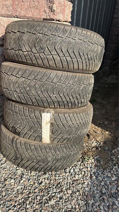 Продам зимнюю резину